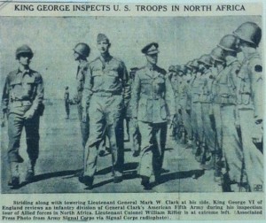Abb. 4: King George Inspects U.S. Troops in North Africa, veröffentlicht in: Record, Hackensack N.J., 18.6.1943; Bildunterschrift: Associated Press Photo from Army Signal Corps via Signal Corps Radiophoto, (Signal Corps Photographs, compiled 1943-1944, National Archives Washington, 111-NC, Box 1)