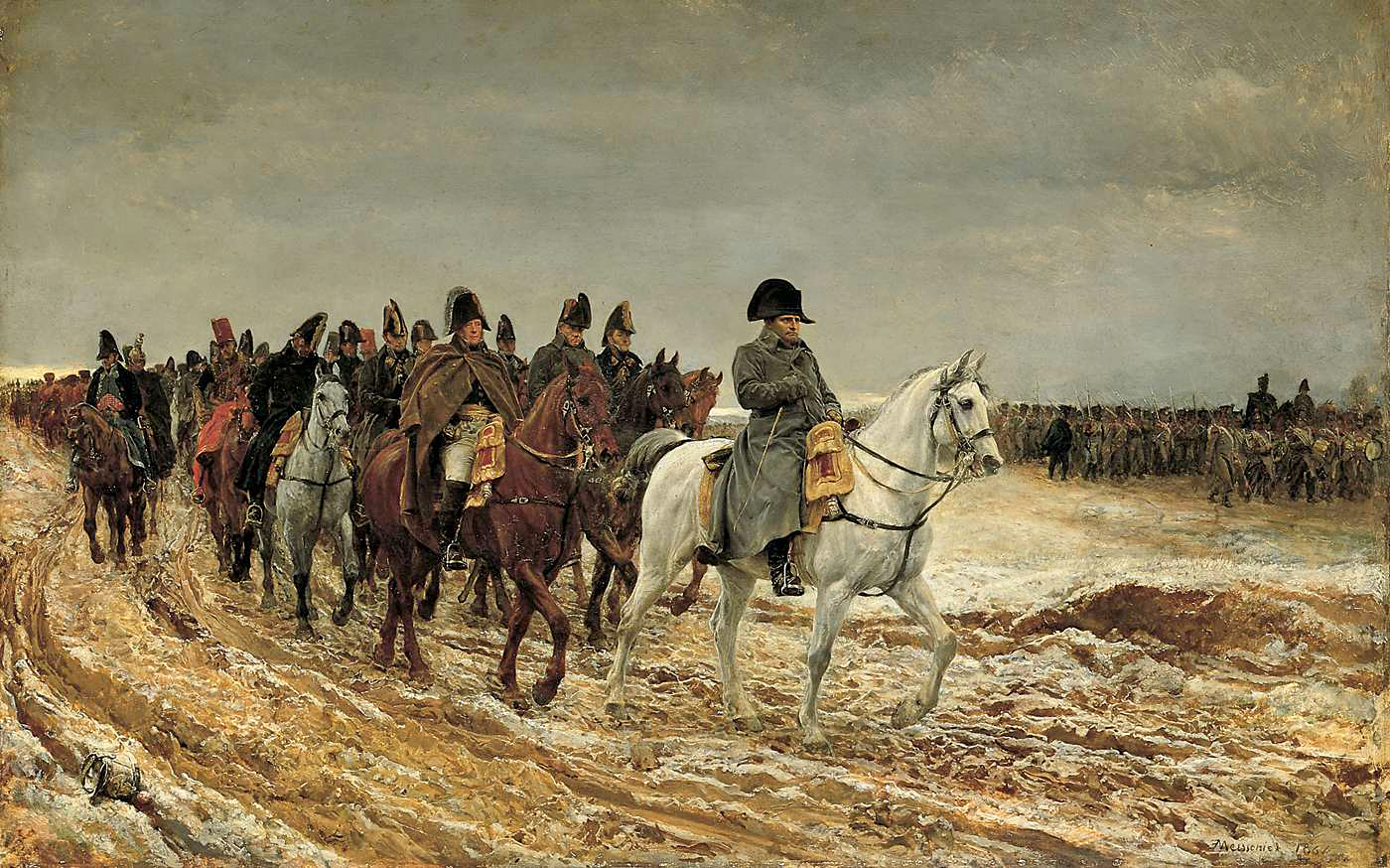 Eine Armee reitet, angeführt von einem Mann auf einem weißen Pferd (Napoleon), über einen kargen, schneebedeckten Boden.