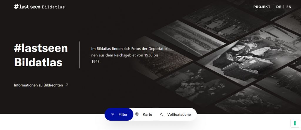 Screenshot der Startseite: Rechts sind Fotografien von Menschen mit Koffern und auf Bahnhöfen zu sehen; links auf schwarzem Untergrund die Textzeile #lastseeen Bildatlas sowie die Navigation der Website
