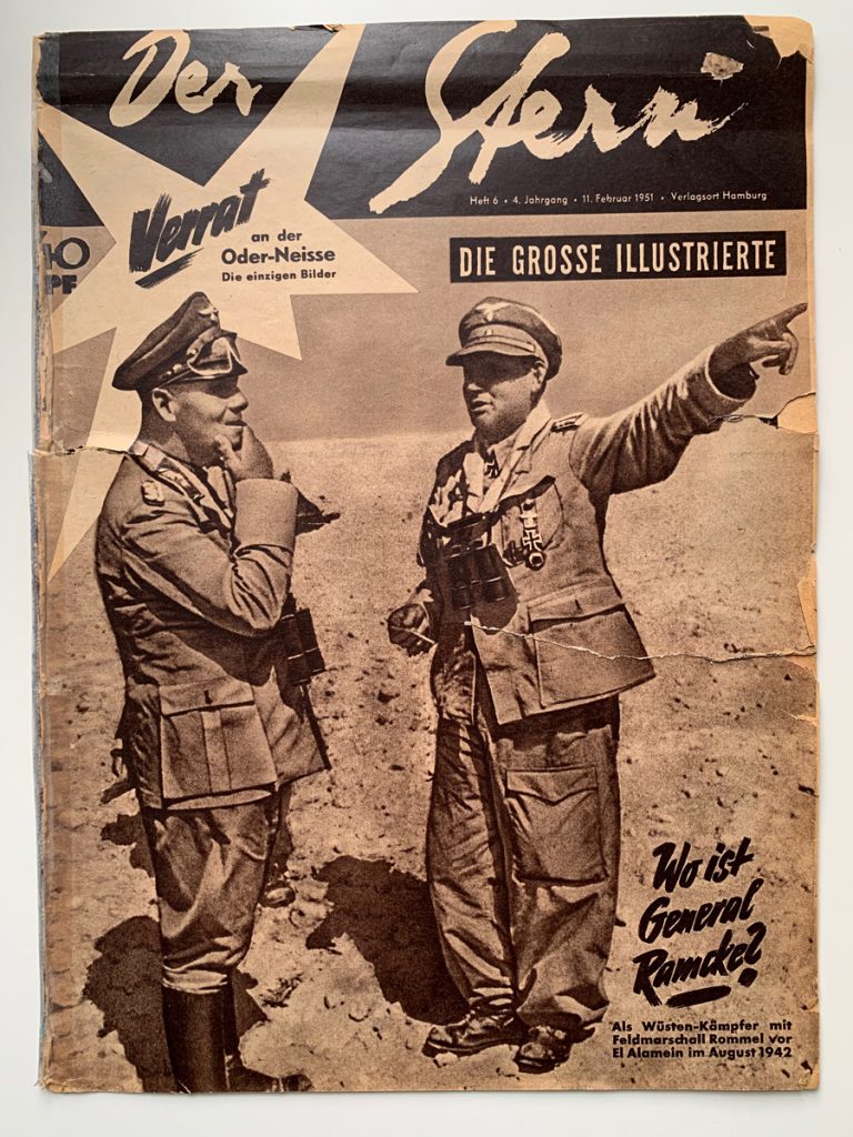 Zeitschriften-Cover mit Foto von zwei Männern in Uniform